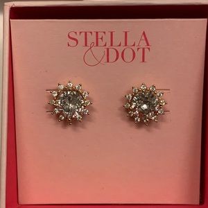 Stella Dot Halo Sparkle Stud NWT